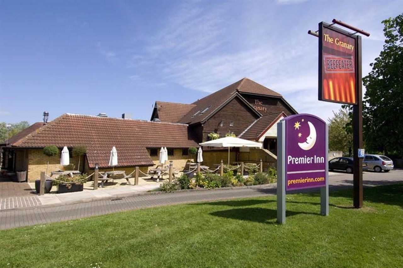 Premier Inn Peterborough - Ferry Meadows エクステリア 写真