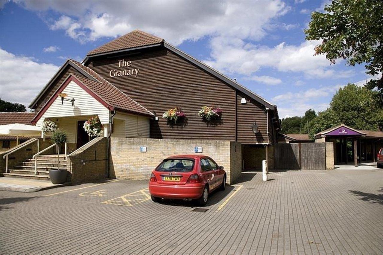 Premier Inn Peterborough - Ferry Meadows エクステリア 写真