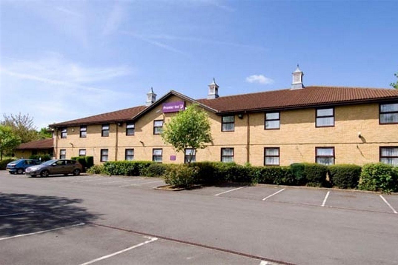 Premier Inn Peterborough - Ferry Meadows エクステリア 写真